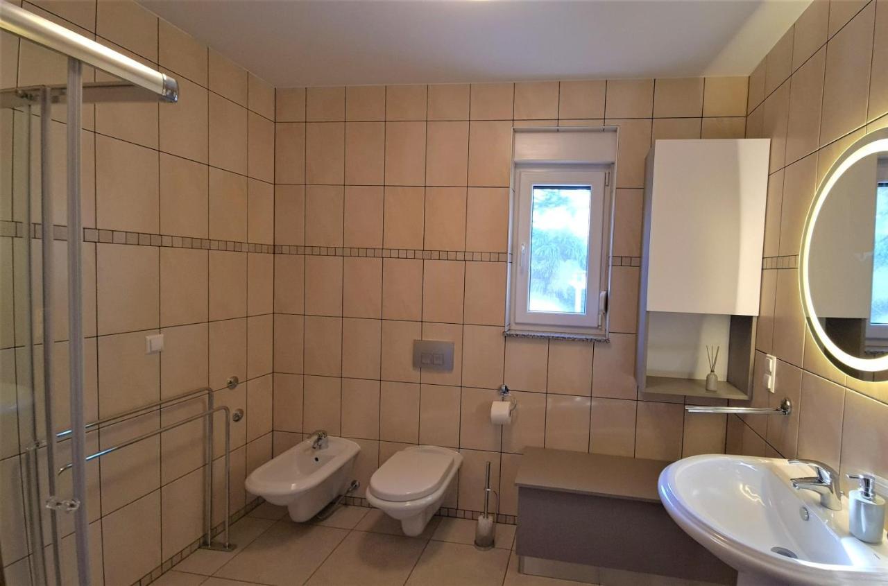 Apartments Biba Малинська Екстер'єр фото