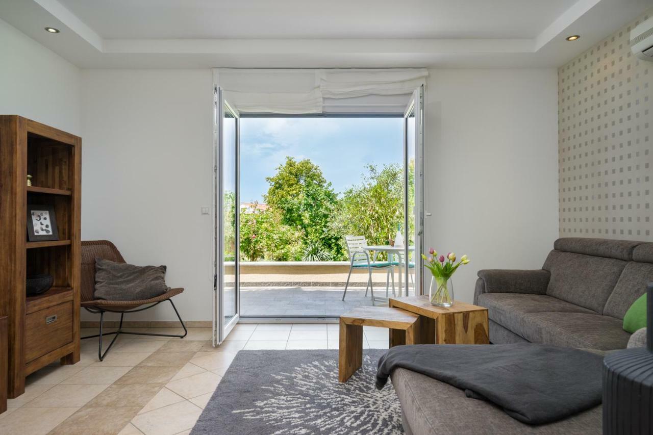 Apartments Biba Малинська Екстер'єр фото