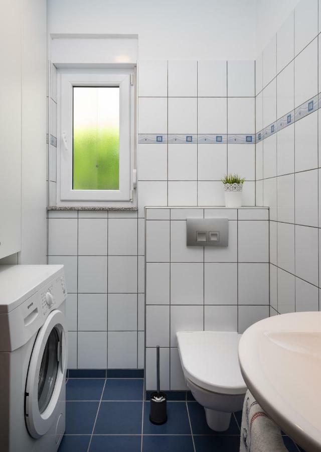 Apartments Biba Малинська Екстер'єр фото
